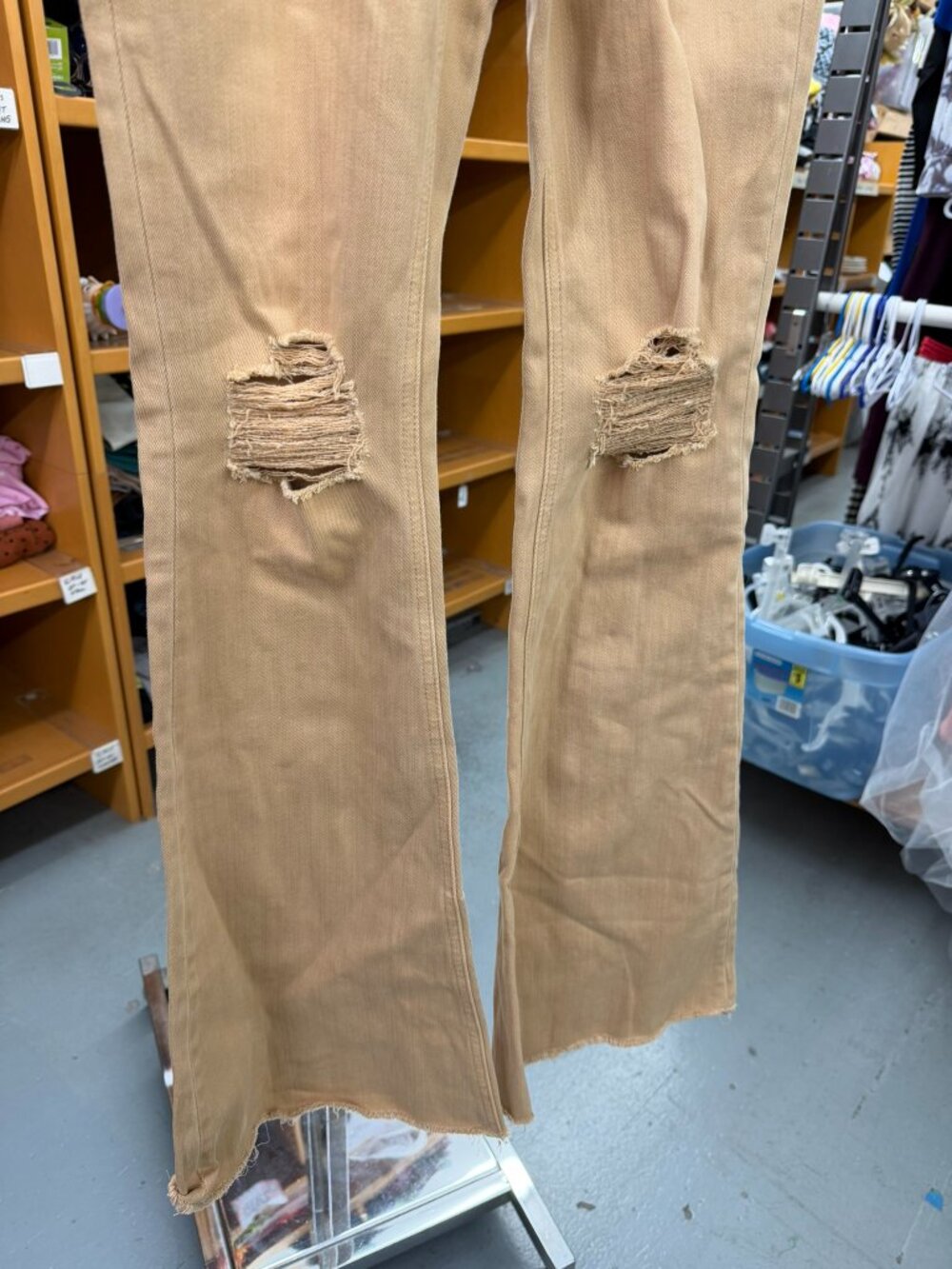 VERVET High Rise Super Flare Jeans - Picture 2 of 6